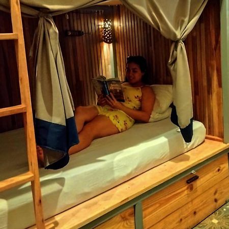 Mediterraneo Youth Hostel Асунсьон Экстерьер фото