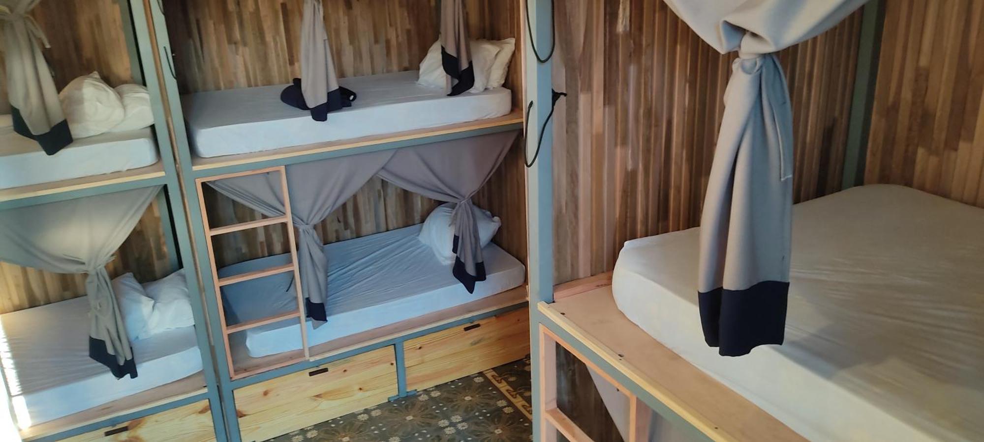 Mediterraneo Youth Hostel Асунсьон Экстерьер фото
